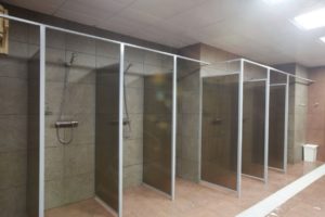 Душевая алюминиевая перегородка в санузел